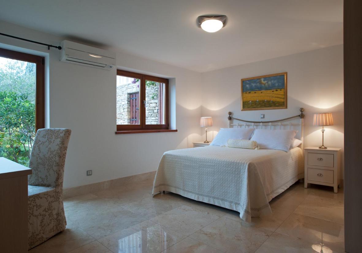 Apartments - Villa Ana Milna  Dış mekan fotoğraf