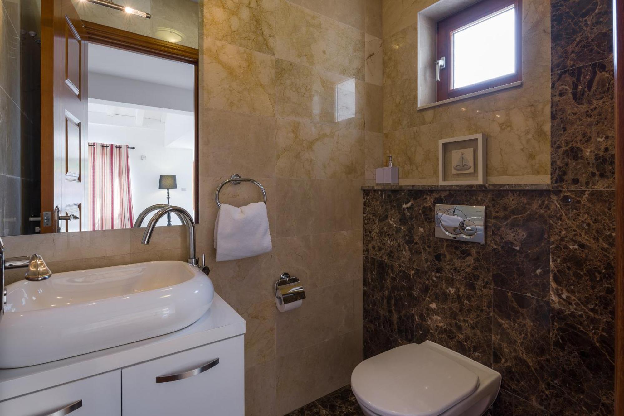 Apartments - Villa Ana Milna  Dış mekan fotoğraf