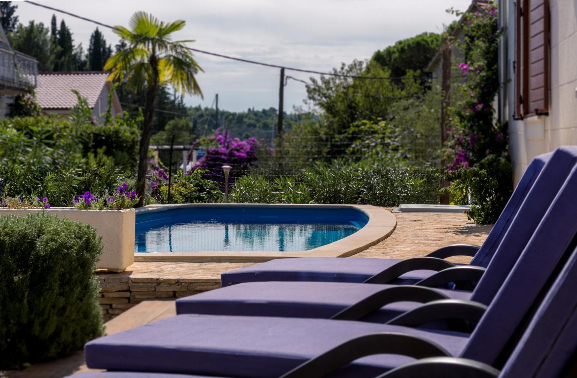 Apartments - Villa Ana Milna  Dış mekan fotoğraf