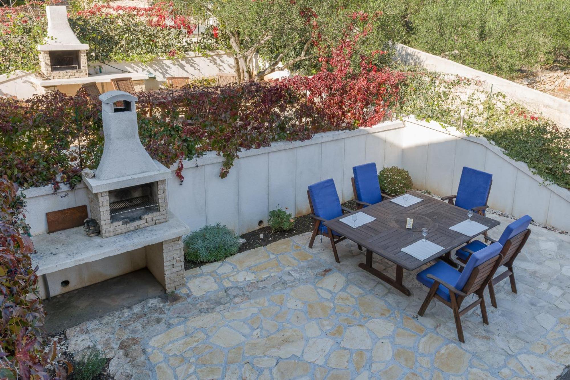 Apartments - Villa Ana Milna  Dış mekan fotoğraf